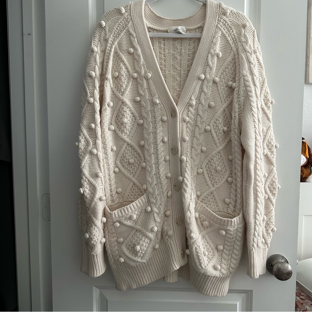 Aritzia Wilfred Oversized Cardigan in Small in Light Birch/Cream
